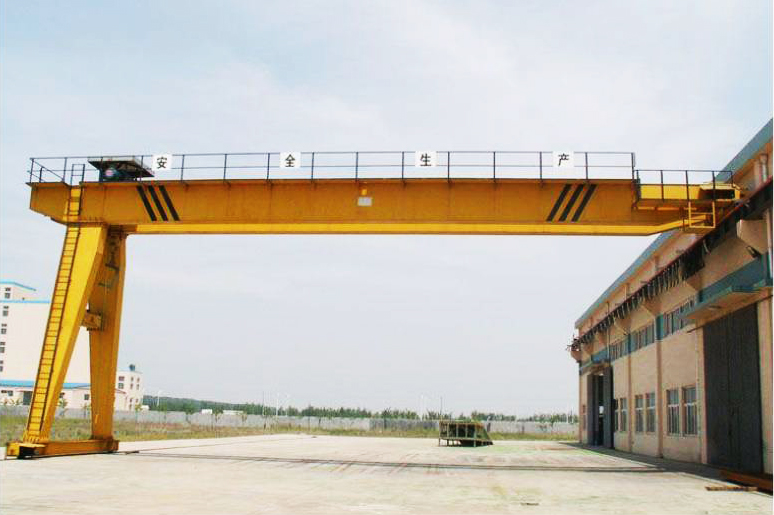 半門(mén)式起重機(jī)